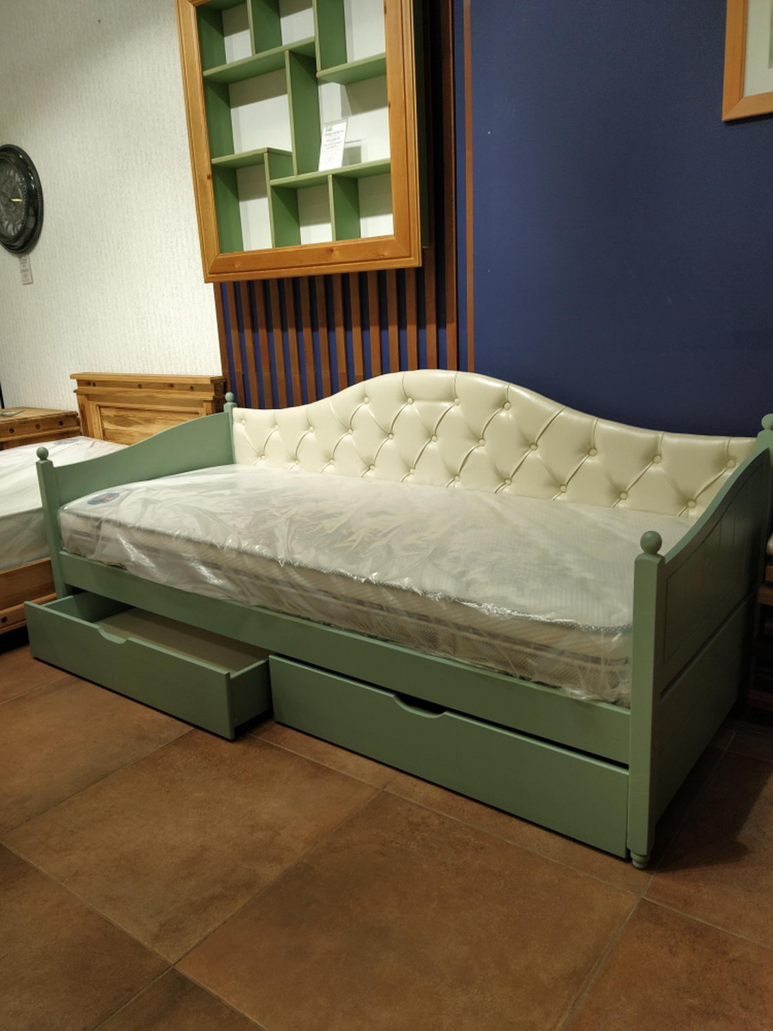 Тахта Айно №8 с мягким изголовьем с ящиками  900х2000