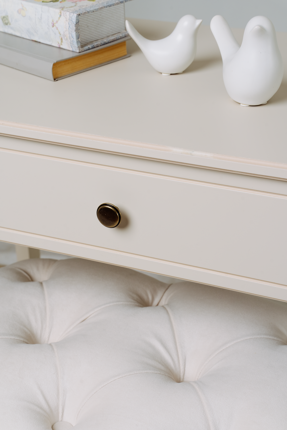 Столик туалетный 1 ящик Бетти №1