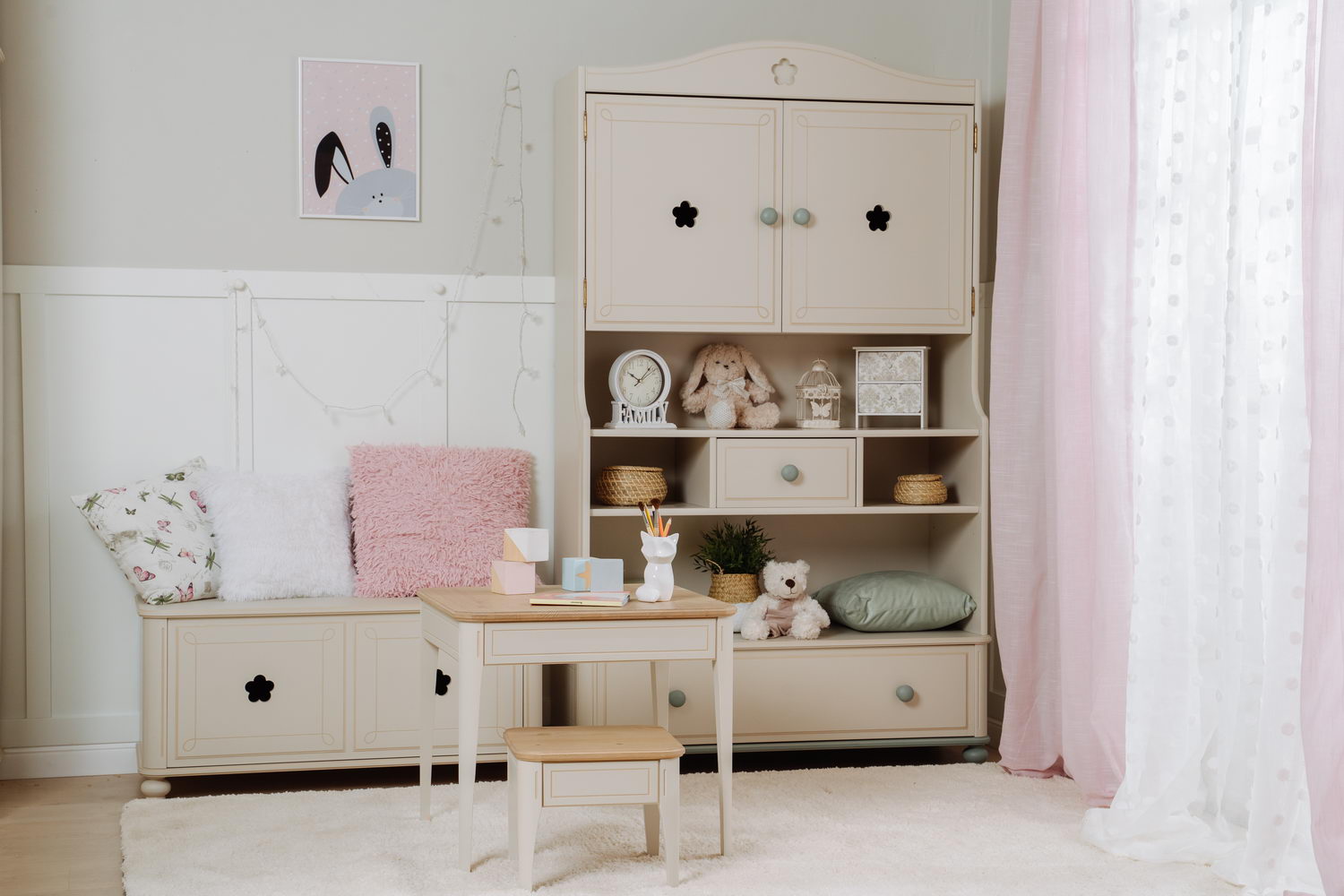 Банкетка массив сосны Бетти №1