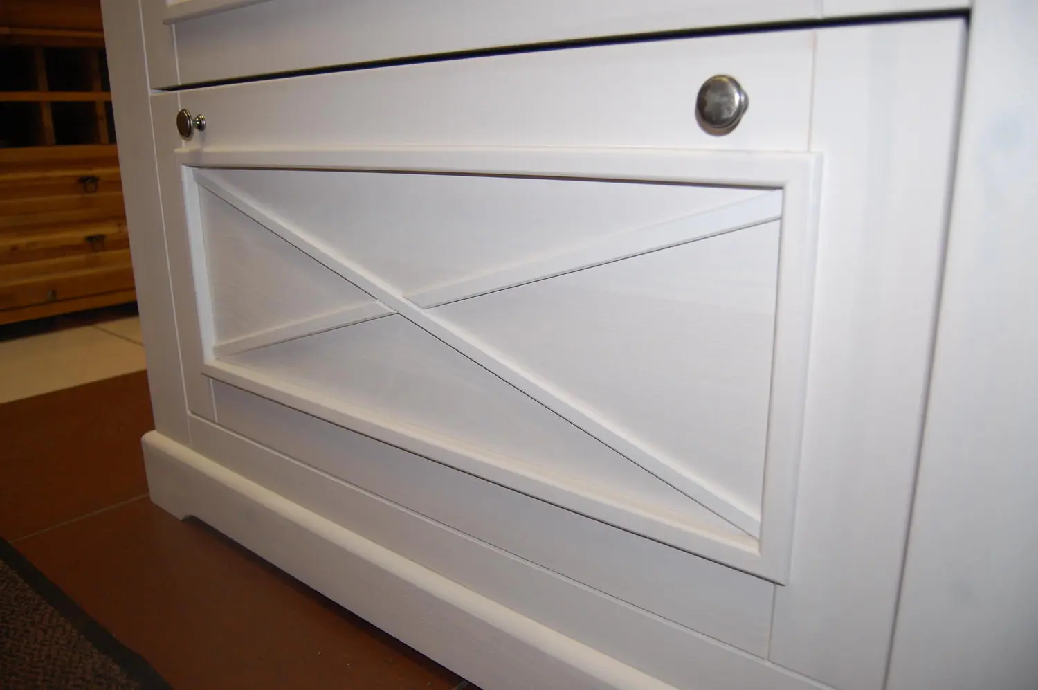 Тумба массив сосны Форест для обуви белый воск/серый