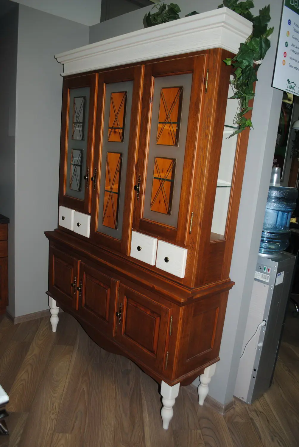 Сервант Валенсия 2-51  сосна