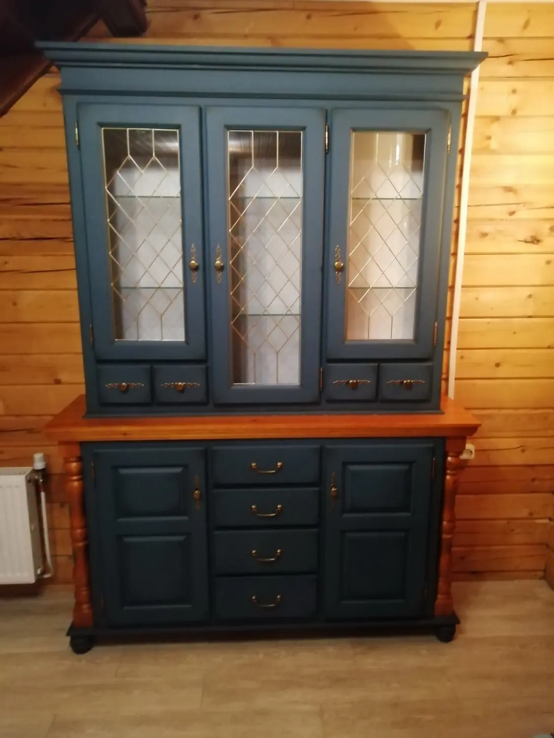 Сервант Валенсия 2-50 сосна