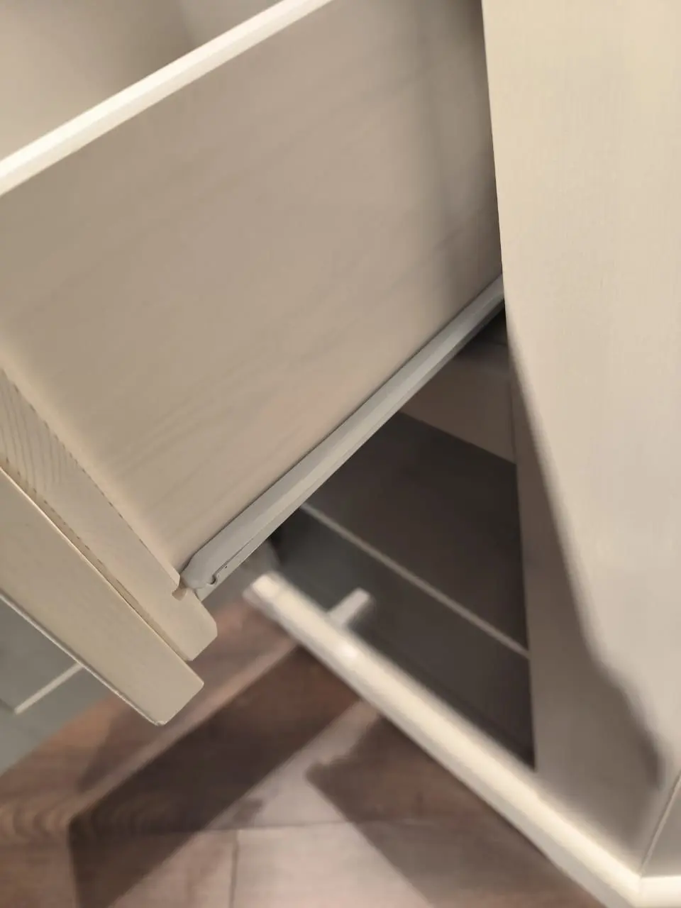 Комод буфета углового Форест белый воск/серый