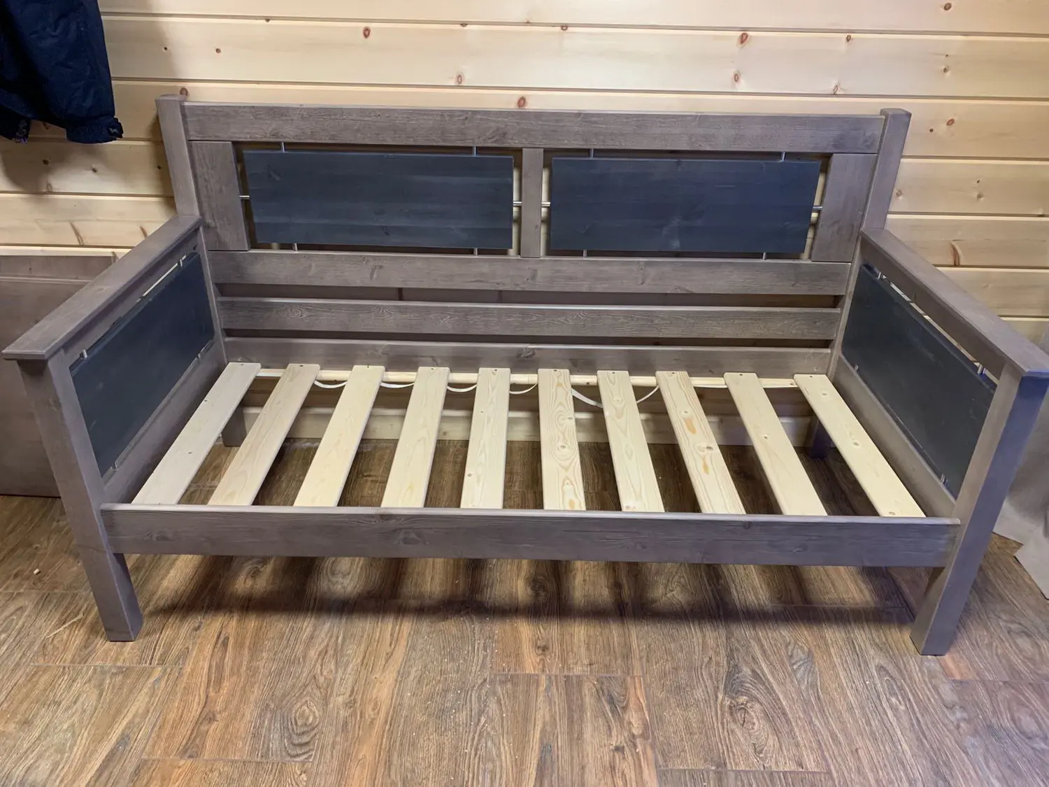 Тахта белая Брамминг 800х2000