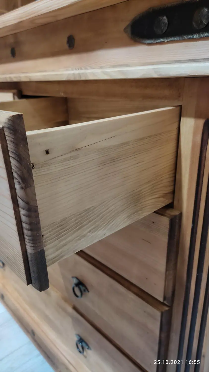 Комод Викинг 03 (бейц старение)