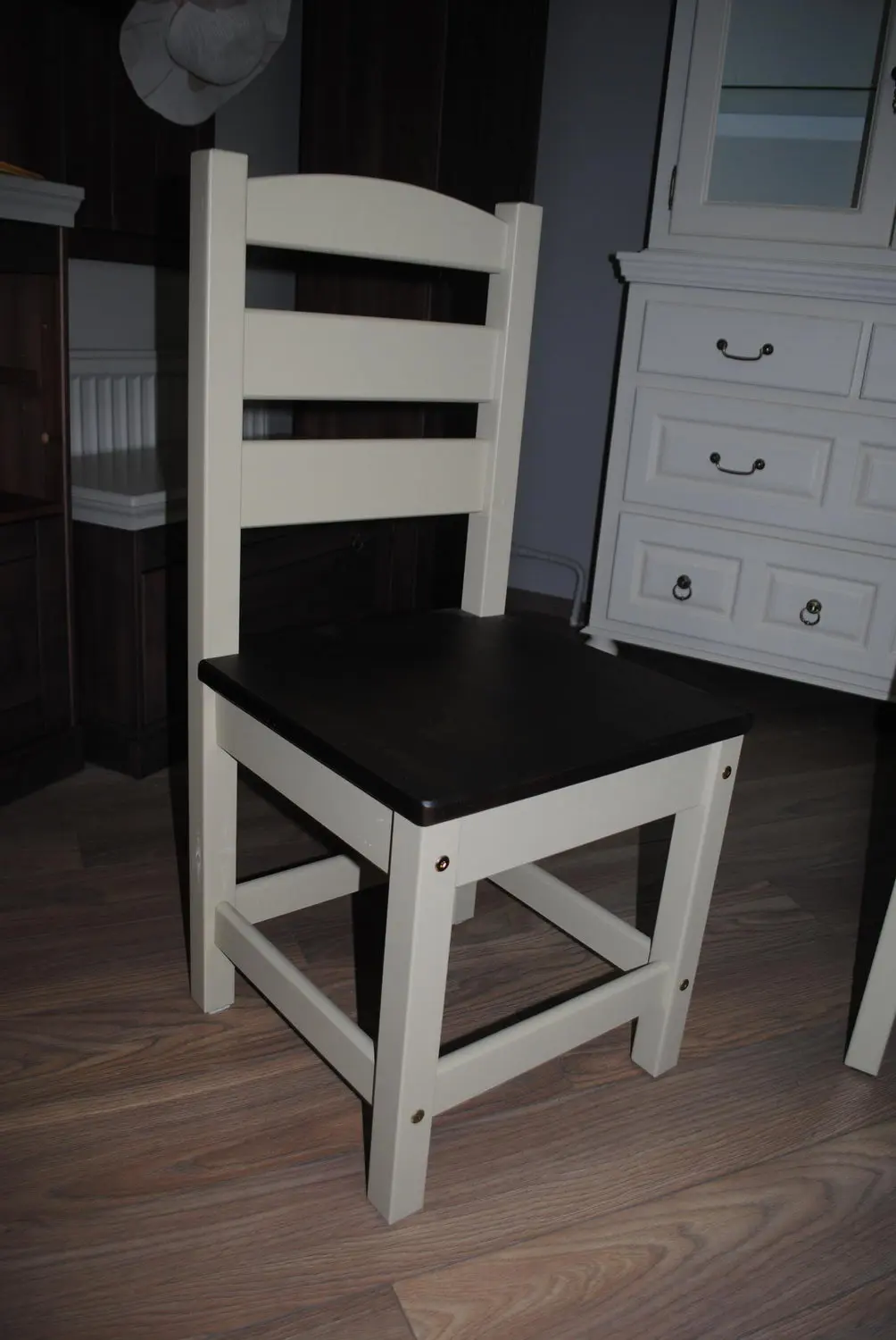 Стул деревянный из массива Классик