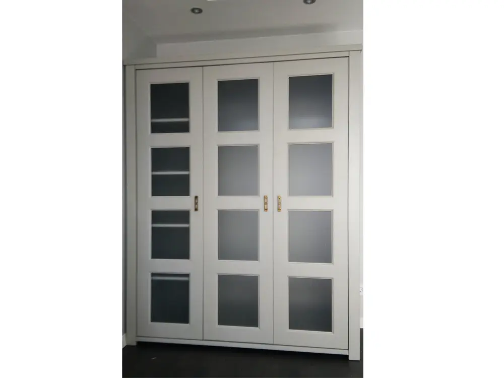 Шкаф Ярви 3-х створчатый 3.21.01