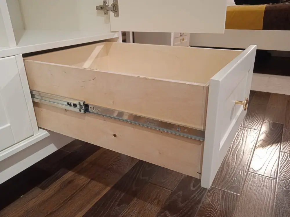 Шкаф двухстворчатый с ящиками "Римини"2-х ств.