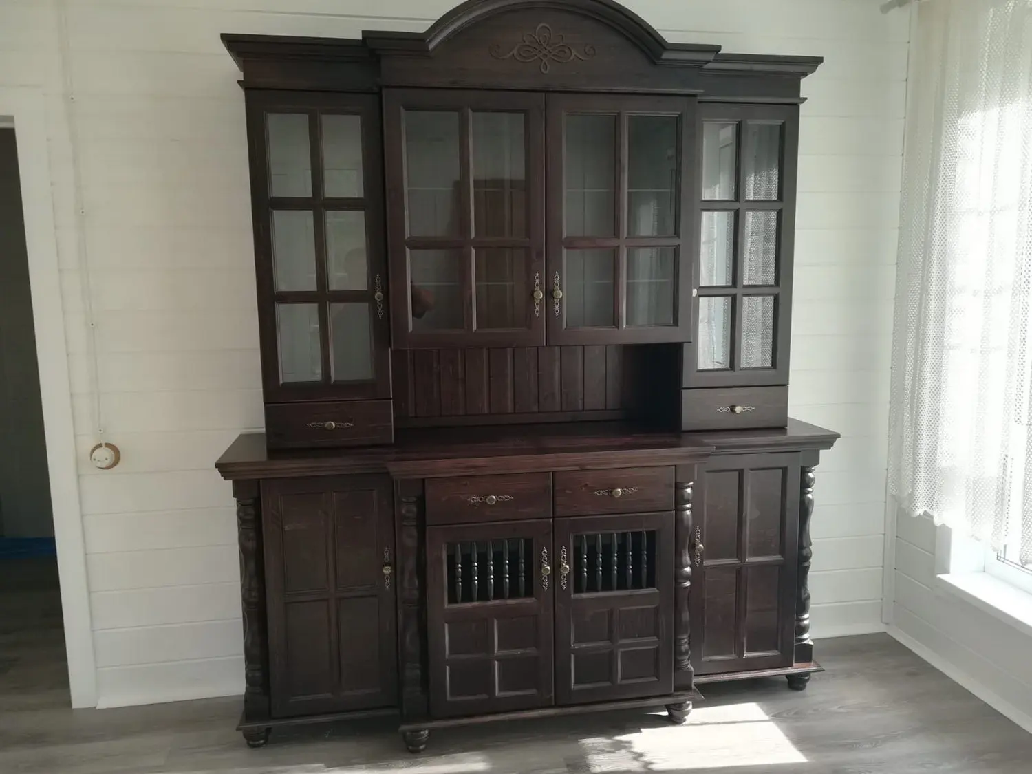 Сервант Валенсия 2-73 сосна