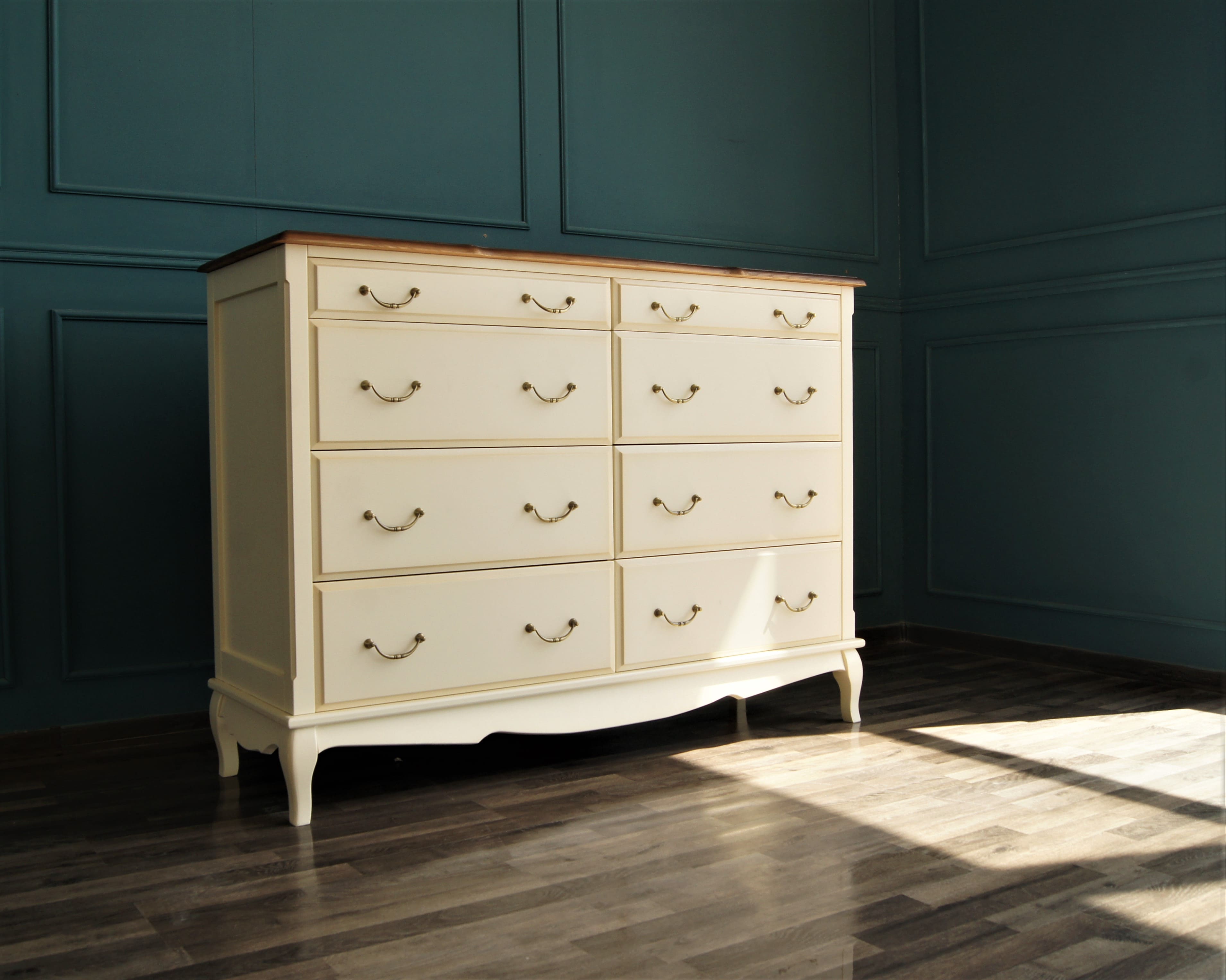 Комод массив «Leontina» на восемь ящиков