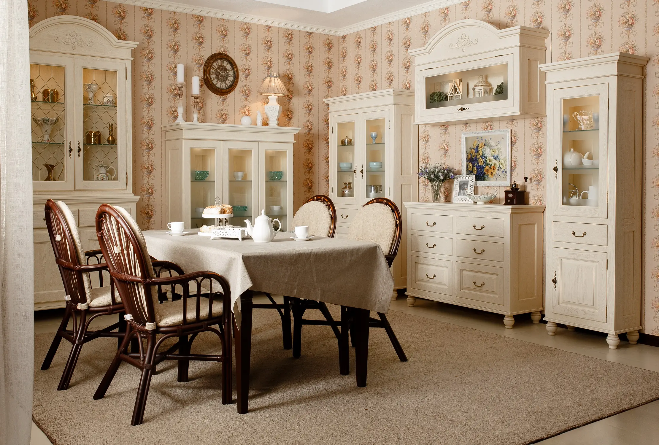 Бьерт и Валенсия