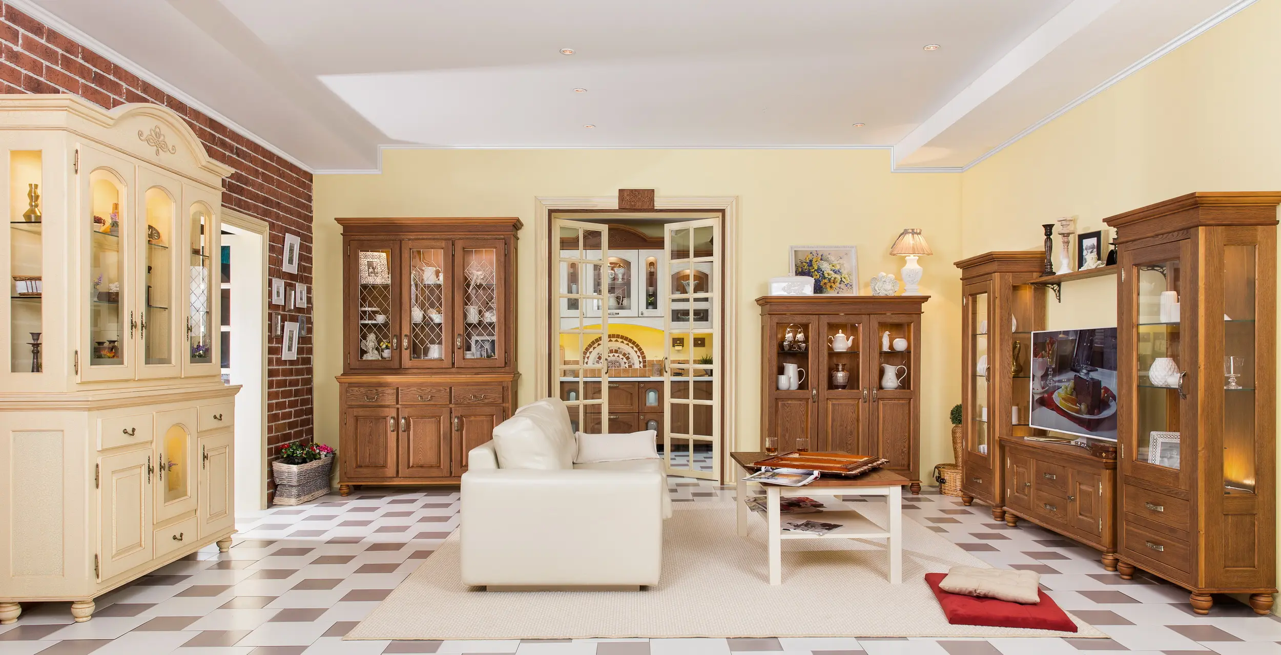 Бьерт и Валенсия