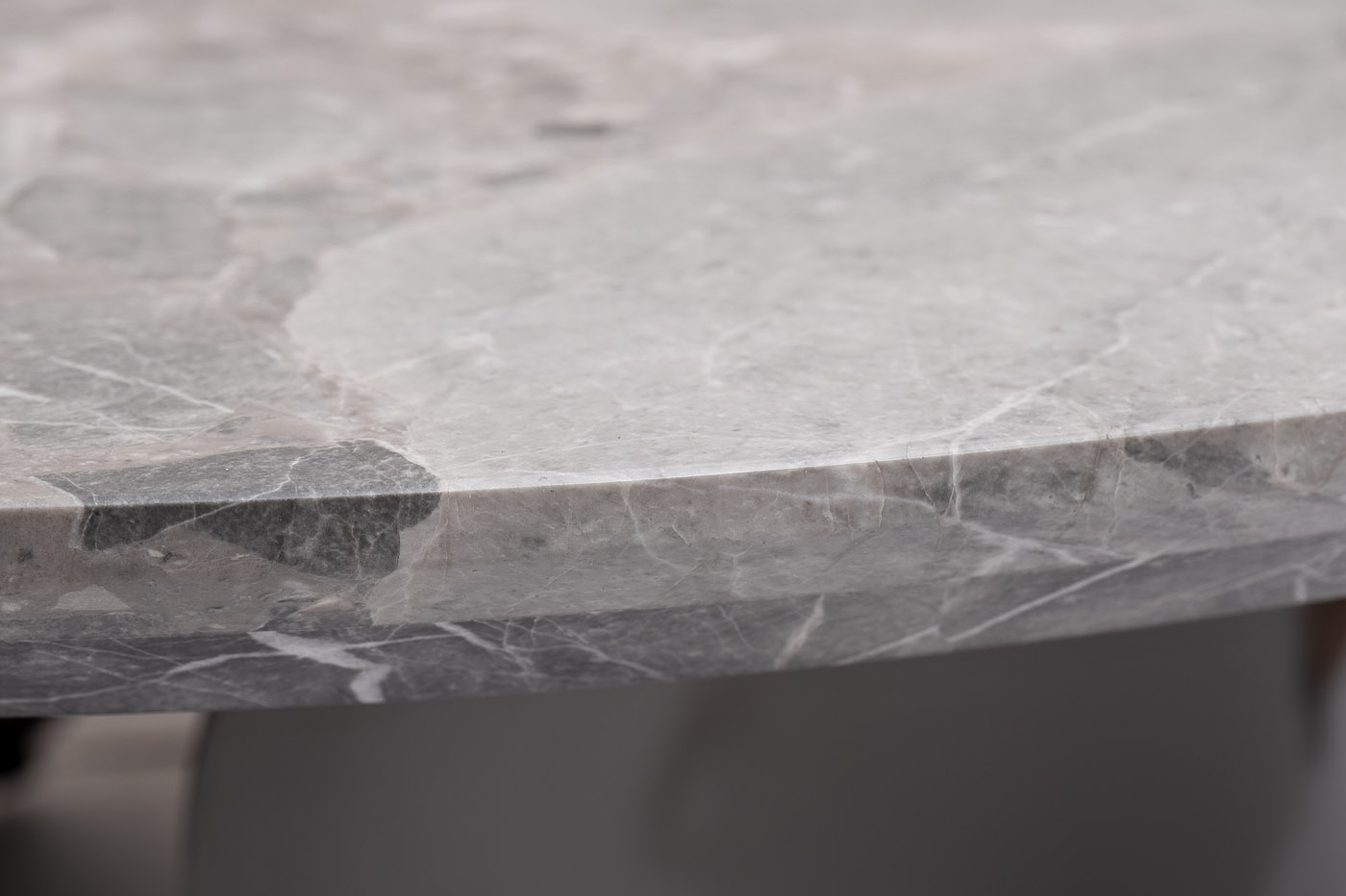 57EL-79701 Стол журнальный натур.серый мрамор d 95*35см