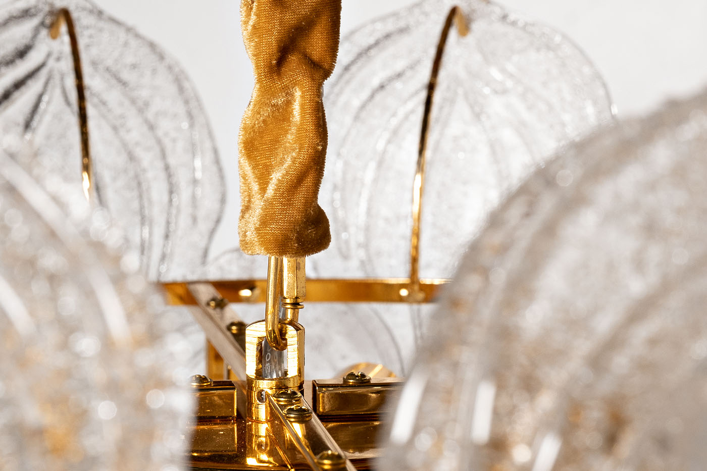 92EL-YG18498-10P Люстра латунь, стекло D.58*H.57см