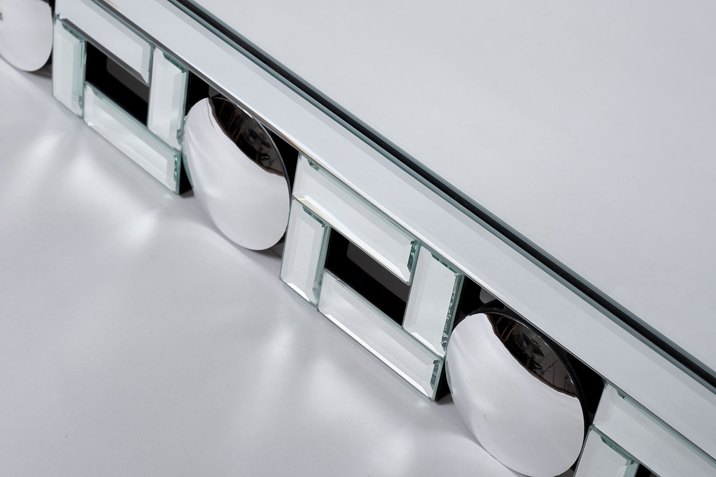 50SX-9302 Зеркало прямоугольное, рама с зеркальными вставками 