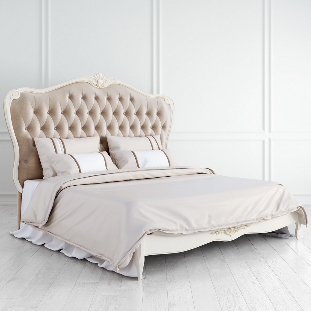 Кровать с мягким изголовьем 180*200 