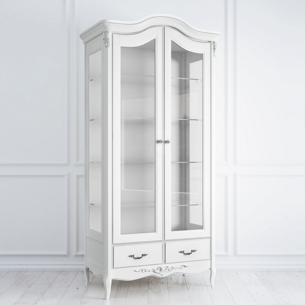 Сервант стеклянный