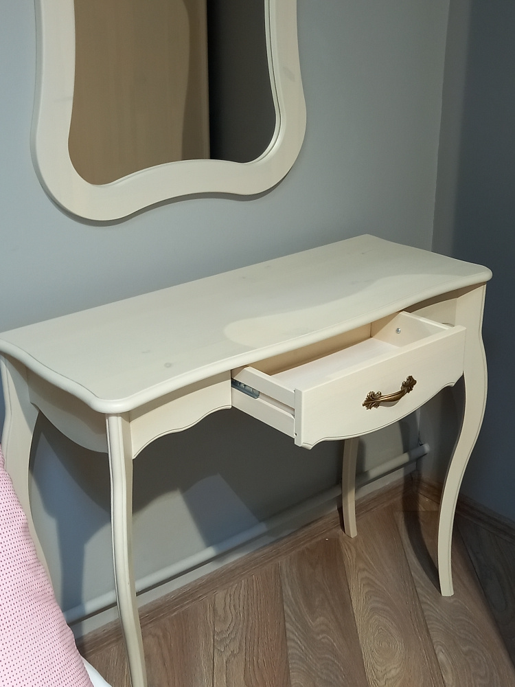 Стол ЛеБо туалетный