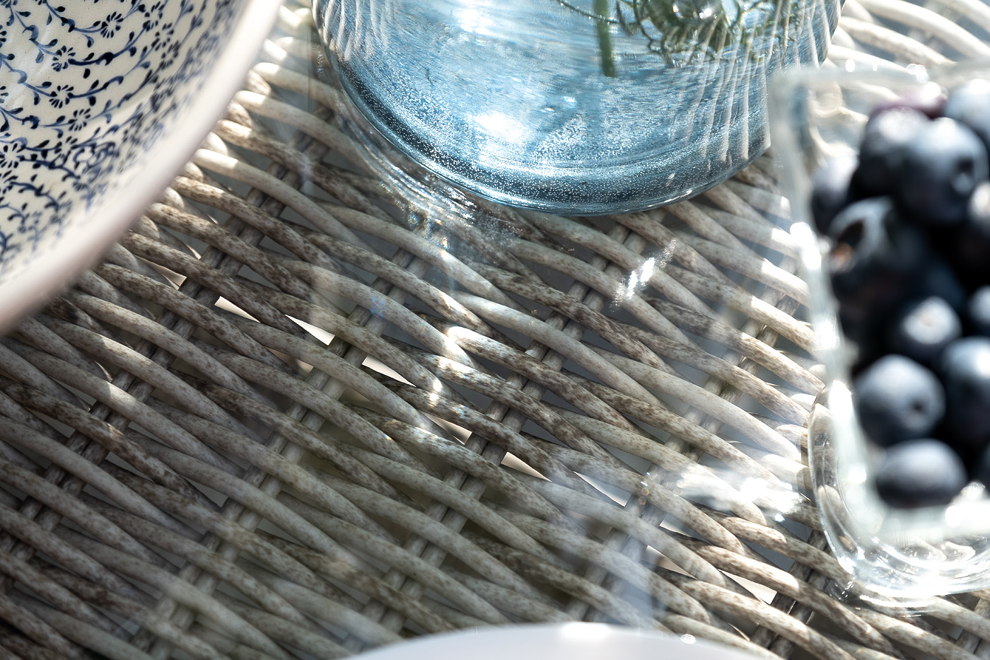 "Арлиш" обеденная группа плетеная на 4 персоны, цвет бежевый